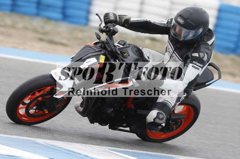 Archiv-2025/02 28.-31.01.2025 Moto Center Thun Jerez/gruen-green/4